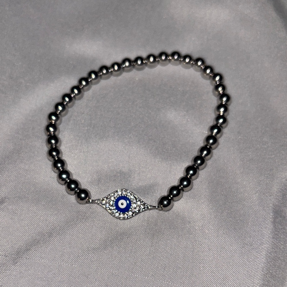 Silver Evil Eye Beaded Bracelet